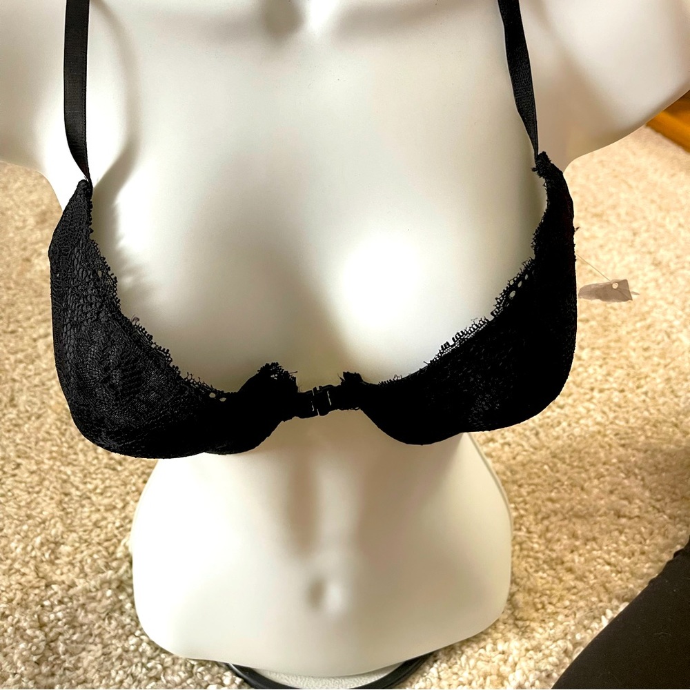 Black lace crisscross bra by Marilyn Monroe